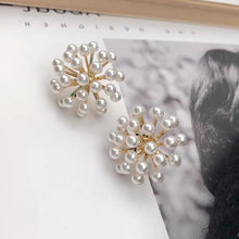 Load image into Gallery viewer, Firework Pearl Earrings