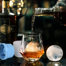 Load image into Gallery viewer, Stackable Circular Ice Hockey Mold