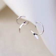 Load image into Gallery viewer, Spiral Hoop Twist Earrings