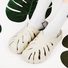Load image into Gallery viewer, Comfortable Turtle Back Leaf Shoes