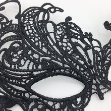 Load image into Gallery viewer, Women's Makeup Lace Eye Mask (Set Of Three)