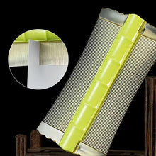 Load image into Gallery viewer, Lice Comb