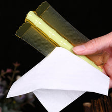 Load image into Gallery viewer, Lice Comb