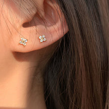 Load image into Gallery viewer, Mini Flower Stud Earrings