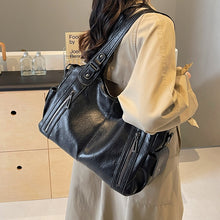 Load image into Gallery viewer, Large capacity shoulder bag