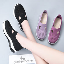 Load image into Gallery viewer, Breathable Soft Sole Casual Shoes