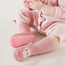 Load image into Gallery viewer, Animal Children's Floor Socks