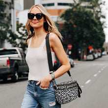 Load image into Gallery viewer, Fashionable and versatile large capacity crossbody shell bag