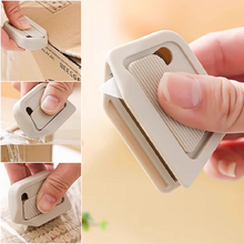 Load image into Gallery viewer, Portable Ceramic Box Cutter Knife