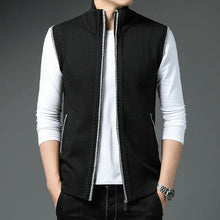 Load image into Gallery viewer, Men's Fleece Vest