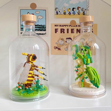 Load image into Gallery viewer, Insect Collection Building Blocks with Glass Display Bottle