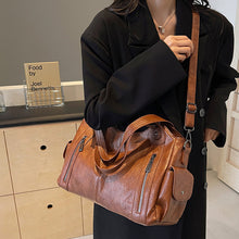 Load image into Gallery viewer, Large capacity shoulder bag