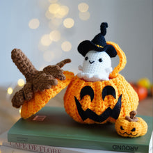 Load image into Gallery viewer, Halloween Crochet Kit