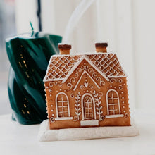 Load image into Gallery viewer, Gingerbread House Incense Burner