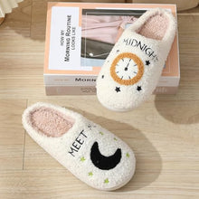 Load image into Gallery viewer, Cartoon Print Plush Slippers