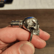 Load image into Gallery viewer, Demon Skull Key