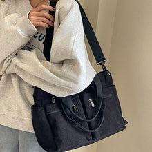 Load image into Gallery viewer, Ensfarget kordfløyel totebag