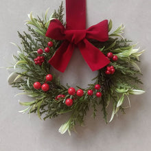 Load image into Gallery viewer, Christmas Wreath (6-Pack)