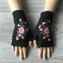 Load image into Gallery viewer, Hand Embroidered Gloves