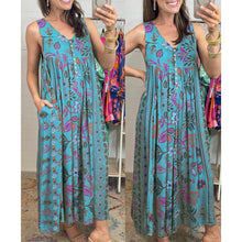 Load image into Gallery viewer, Vintage Floral Print Loose Sleeveless Jumpsuit