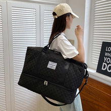 Load image into Gallery viewer, Diamond Grid Dry And Wet Separation Bag