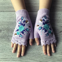 Load image into Gallery viewer, Hand Embroidered Gloves