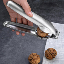 Load image into Gallery viewer, Protable Nutcracker Chestnut Clip