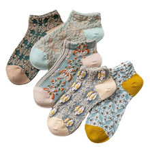 Load image into Gallery viewer, Vintage Embossed Cotton Socks