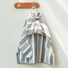 Load image into Gallery viewer, Striped Pattern Pet Bath Towel