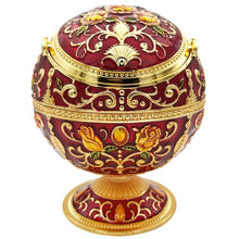 Load image into Gallery viewer, Vintage Portable Cigar Ashtray with Lid