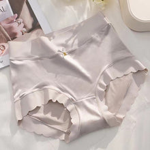 Load image into Gallery viewer, Premium Satin Antibacterial Ice Silk Moisture-absorbing Pantiess （3PCS）