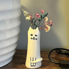 Load image into Gallery viewer, Cat Tiny Vase