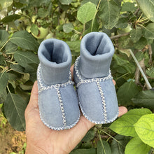 Load image into Gallery viewer, Warm Fur Baby Sock Shoes