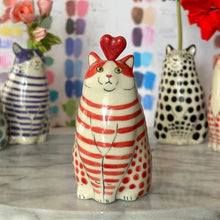 Load image into Gallery viewer, Polka Dot Cat Vase