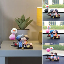 Load image into Gallery viewer, Tree Branch Couple Figurine