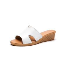 Load image into Gallery viewer, Women's Summer Leather Low Heel Casual Slippers