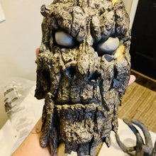 Load image into Gallery viewer, Spooky Living Tree Halloween Decoration
