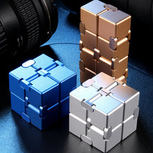 Load image into Gallery viewer, Uendelig Kube