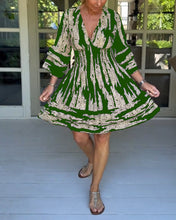 Load image into Gallery viewer, V neck three quarter sleeve dress