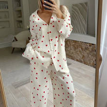 Load image into Gallery viewer, Heart Print Pyjamas Set