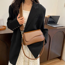 Load image into Gallery viewer, Fashionable retro women's shoulder bag