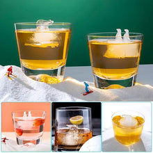 Load image into Gallery viewer, Polar Bear and Penguin Shape Ice Cube Molds