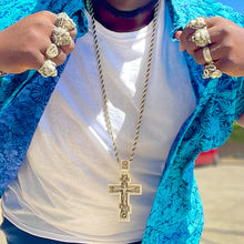 Load image into Gallery viewer, Jesus Crucifix Pendant