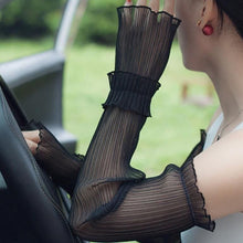 Load image into Gallery viewer, Women's Sunscreen Driving Lace Ice Sleeves