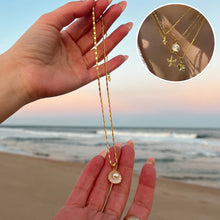 Load image into Gallery viewer, Vintage Mermaid Pearl Shell Necklace
