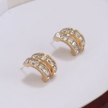 Load image into Gallery viewer, Simple C-shaped Diamond Earrings