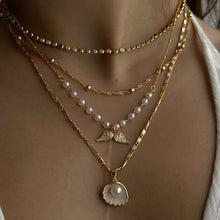 Load image into Gallery viewer, Vintage Mermaid Pearl Shell Necklace