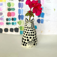 Load image into Gallery viewer, Polka Dot Cat Vase