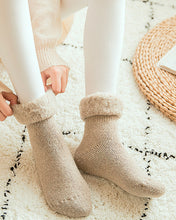 Load image into Gallery viewer, Women Warm And Cozy Winter Sleeping Socks