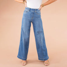 Load image into Gallery viewer, Seamed Front Wide Leg Jeans